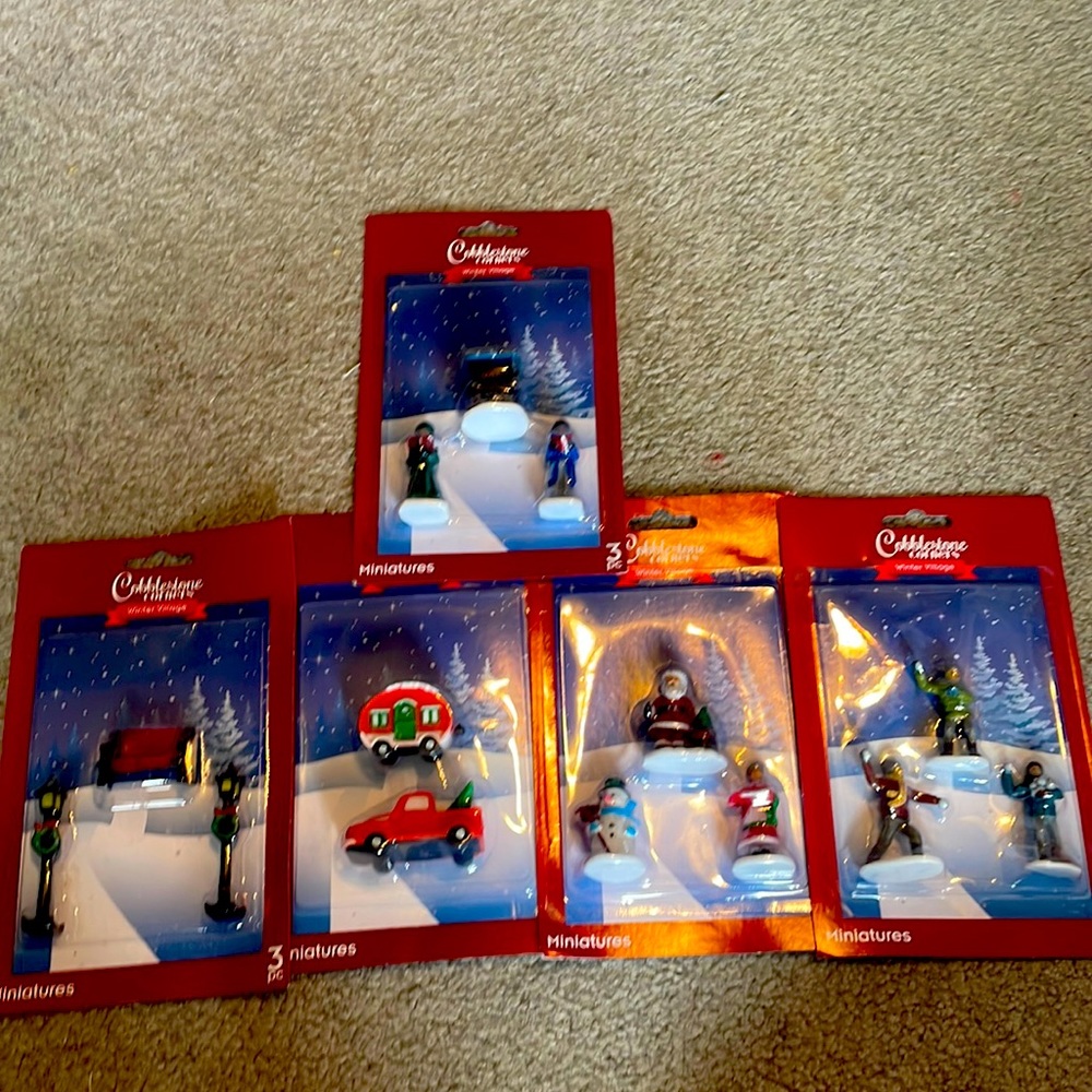 Winter Village Figurines